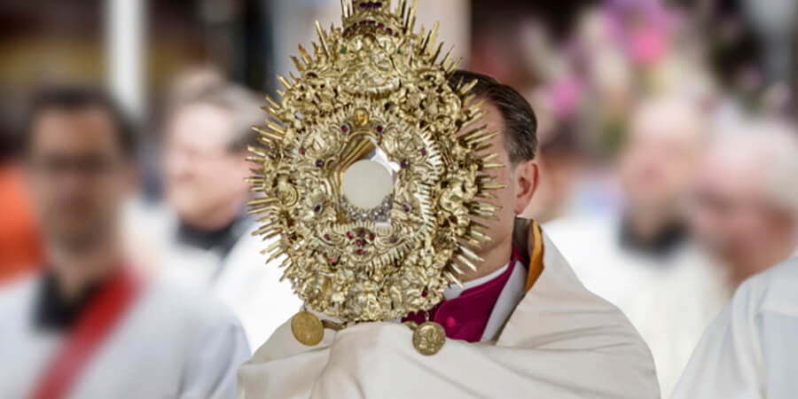 Phép lành chầu Thánh Thể