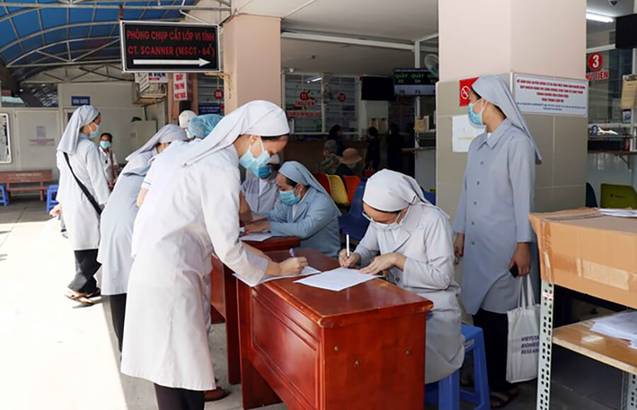 Tu sĩ, các tu sĩ tình nguyện làm việc tình nguyện tại các bệnh viện, Bác ái